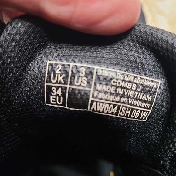 DR. MARTENS - Picture 2 of 6